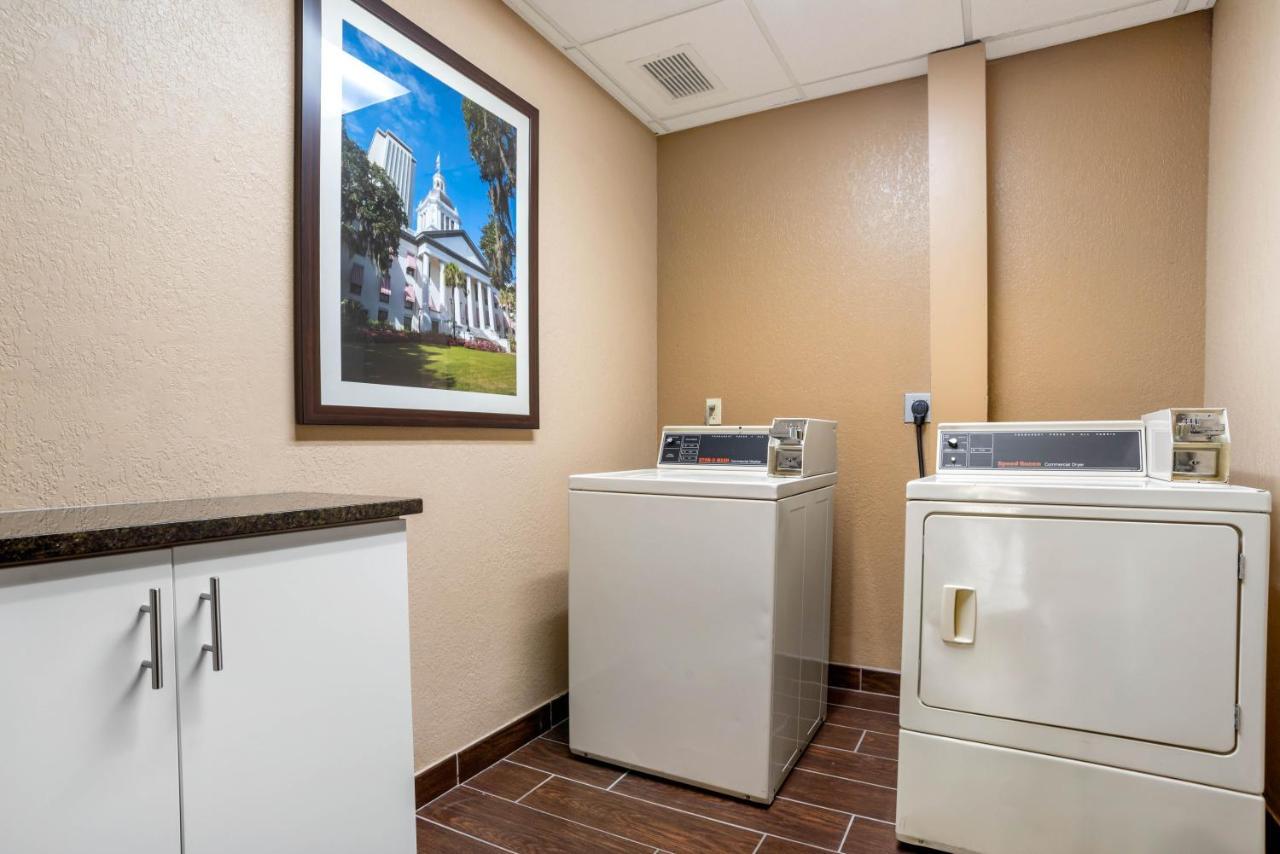 Comfort Suites Tallahassee Capitol - University Area Exterior foto
